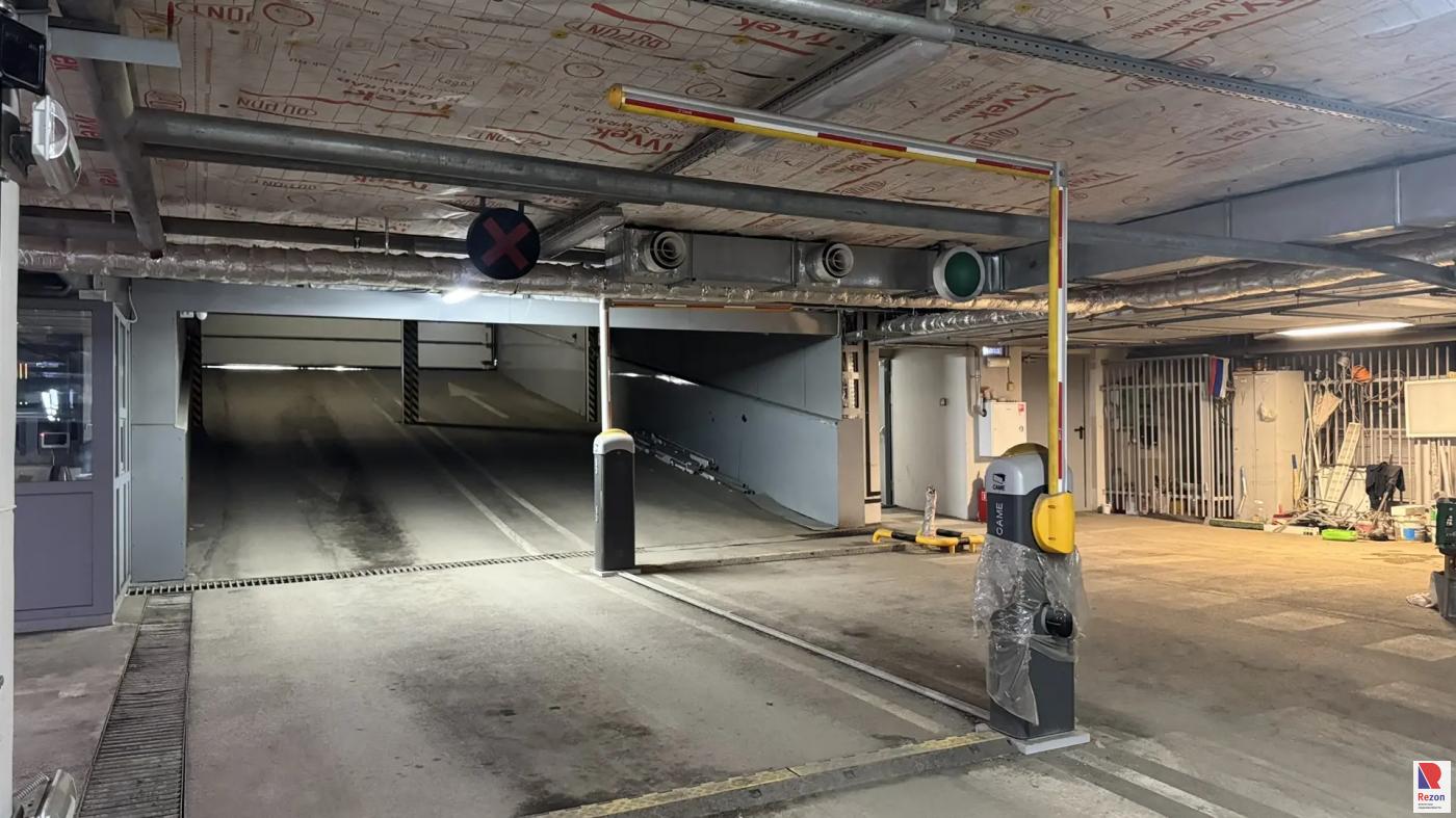 Помещение свободного назначения 1200 м²