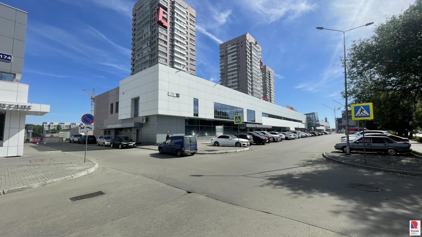 Помещение свободного назначения 1200 м²