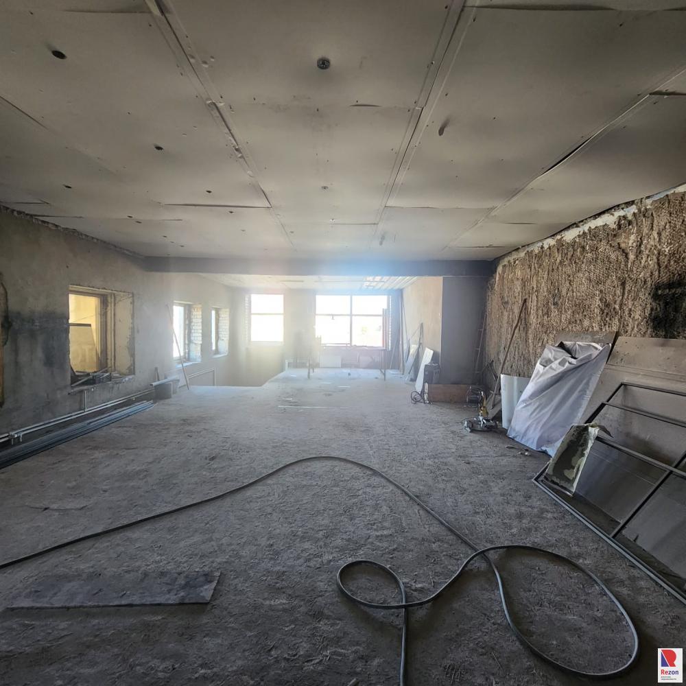 Помещение свободного назначения 1400 м²